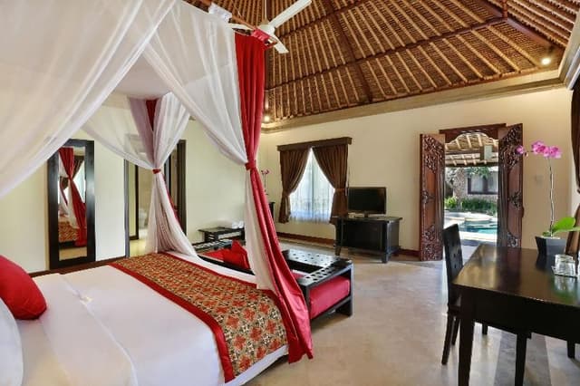 VILLA TWO BEDROOMS WITH PRIVATE POOL