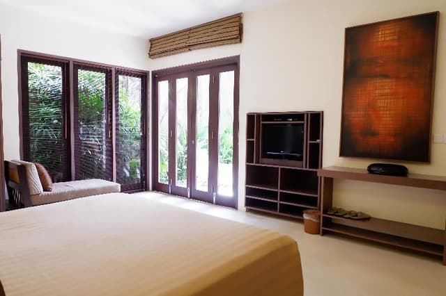 VILLA THREE BEDROOMS