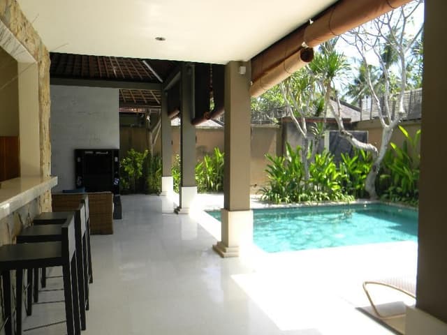 VILLA THREE BEDROOMS