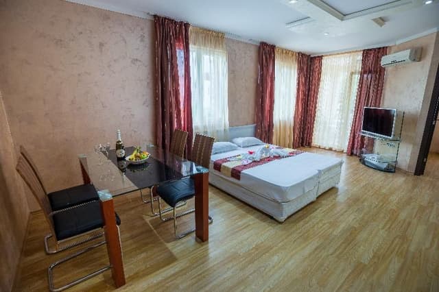 APARTMENT ONE BEDROOM