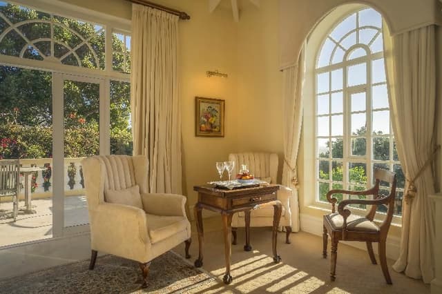 DOUBLE FOUR BEDROOMS