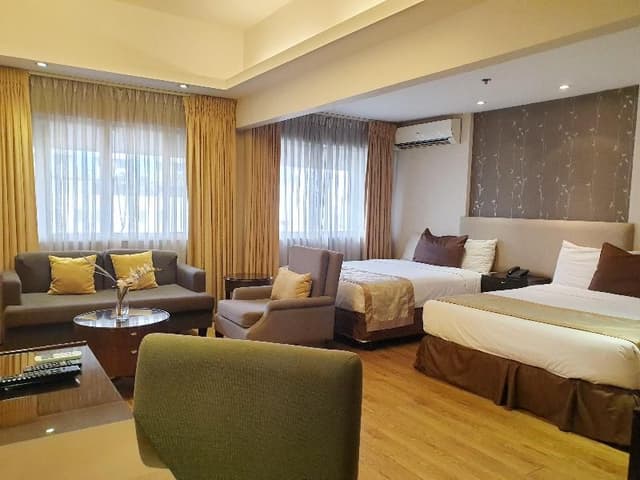 SUITE PREMIER QUEEN BED
