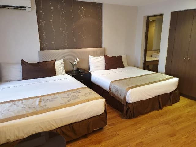 SUITE PREMIER QUEEN BED
