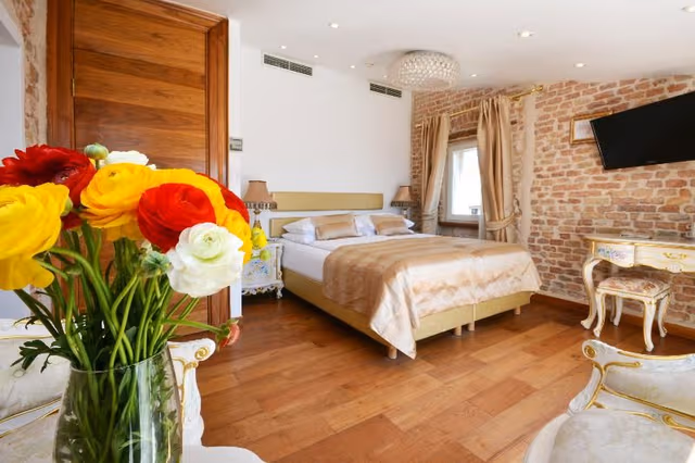 SUITE DELUXE SEA VIEW WITH BALCONY