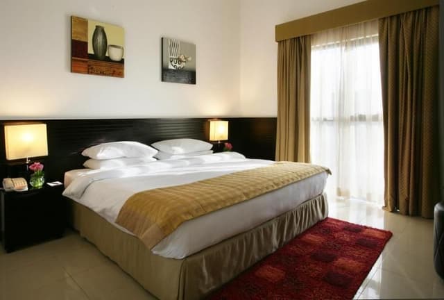 SUITE ONE BEDROOM