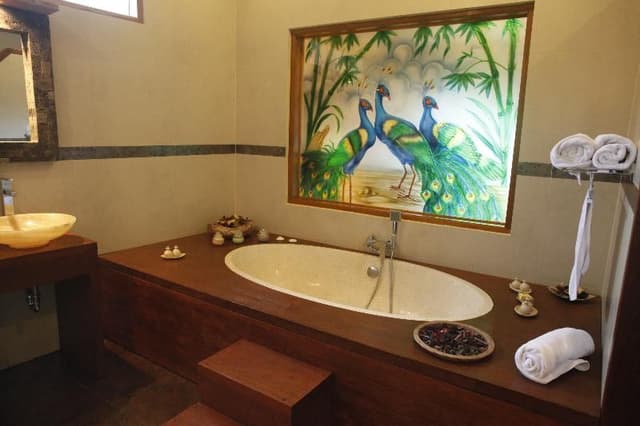 SUITE ONE BEDROOM