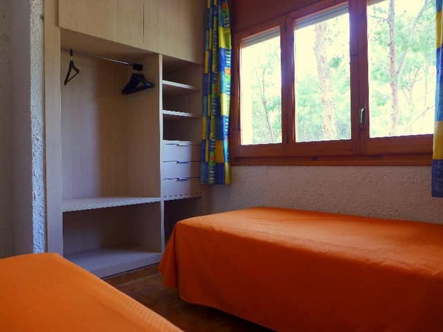 APARTMENT CAPACITY 6 TWO BEDROOMS