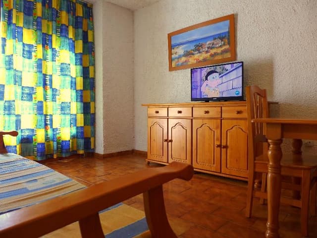 APARTMENT CAPACITY 6 TWO BEDROOMS