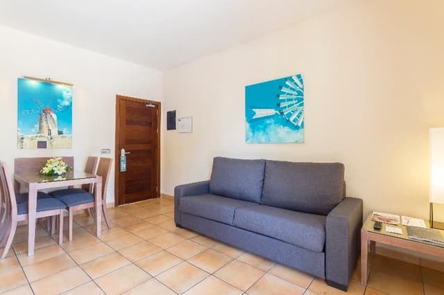 APARTMENT CAPACITY 4