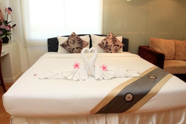 DOUBLE LUXURY