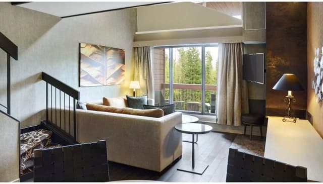 DOUBLE TWO QUEEN BEDS