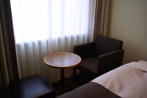 Twin Room - Non-Smoking
