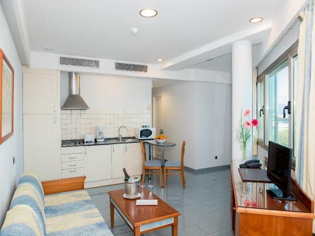 APARTMENT SEA VIEW