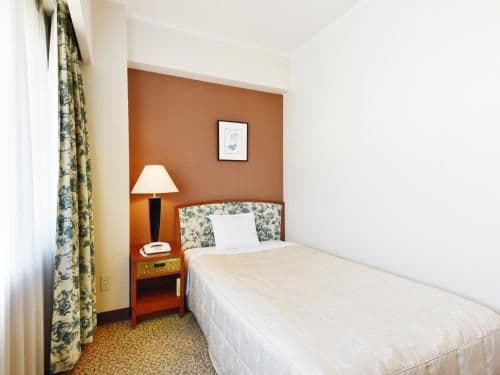 Single Room - Non-Smoking