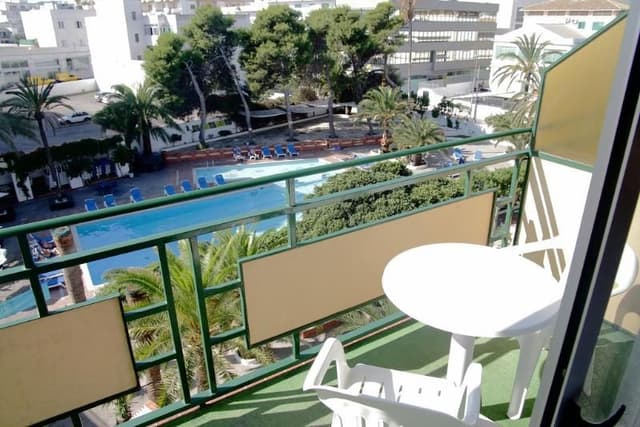 TWIN WITH BALCONY