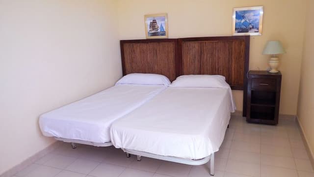 APARTMENT CAPACITY 4 ONE BEDROOM