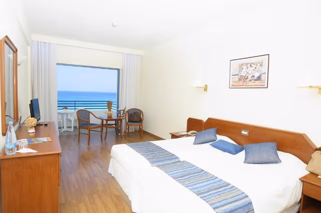TWIN SEA VIEW
