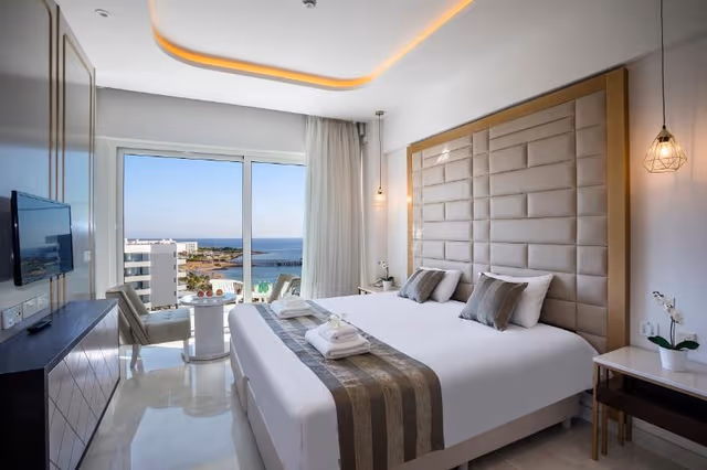 TWIN SIDE SEA VIEW