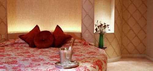 Room #5508578