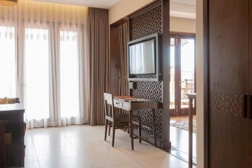 Signature Suite