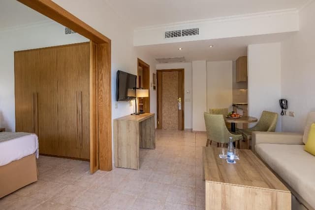 APARTMENT PREMIUM