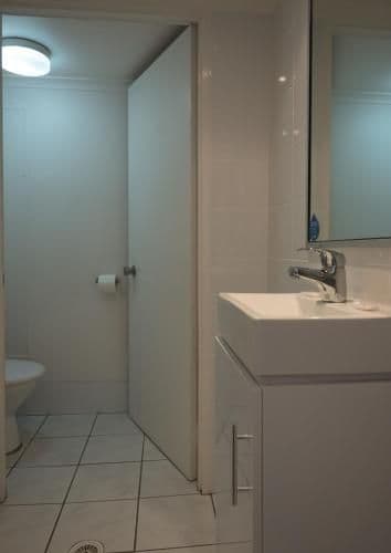 Budget Two-Bedroom Apartment - (Maximum 5 Guests)