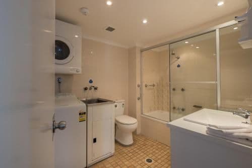 Budget Two-Bedroom Apartment - (Maximum 5 Guests)