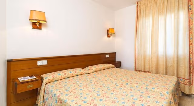 APARTMENT CAPACITY 4 ONE BEDROOM