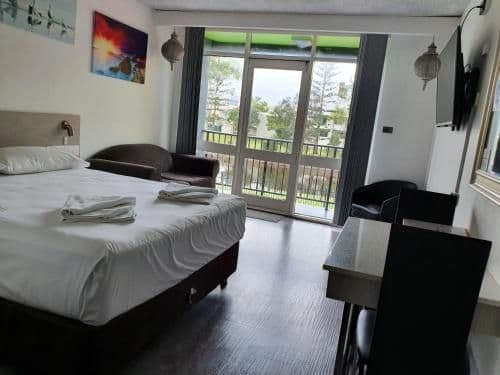  Waterfront Queen Room with Balcony