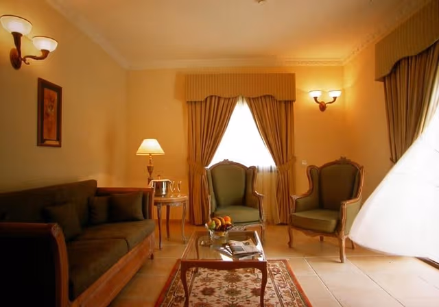 SUITE CAPACITY 3 ONE BEDROOM