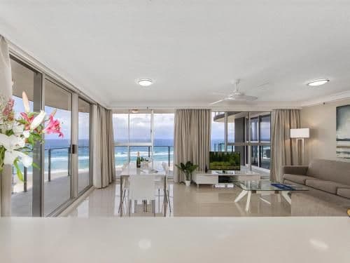Superior Beachfront Apartment