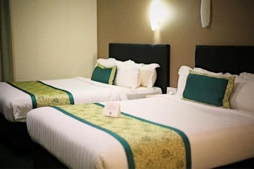 Regency Twin Room with Spa Bath
