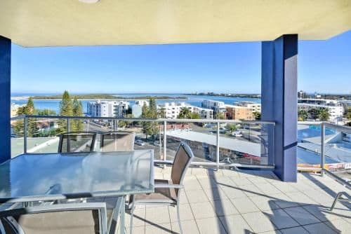 Three-Bedroom Apartment with Superior View