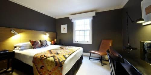 Heritage Queen Room