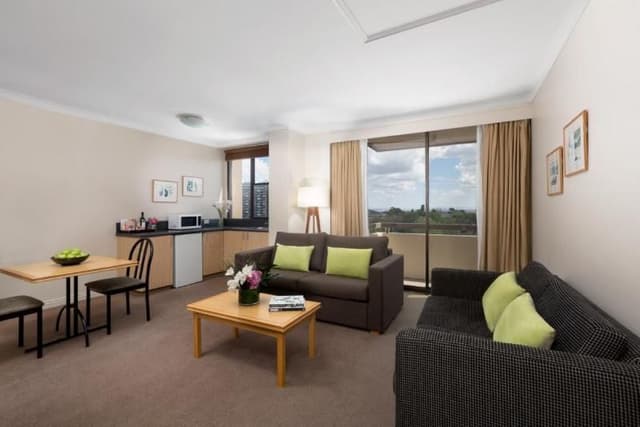 SUITE ONE BEDROOM