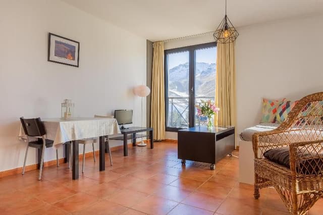 APARTMENT CAPACITY 6