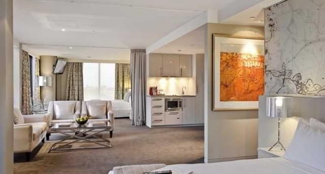 APARTMENT THREE BEDROOMS