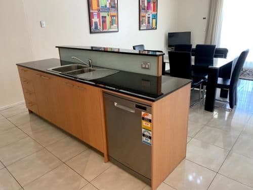 Large Two-Bedroom Apartment with Sea View