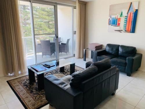 Large Two-Bedroom Apartment with Sea View