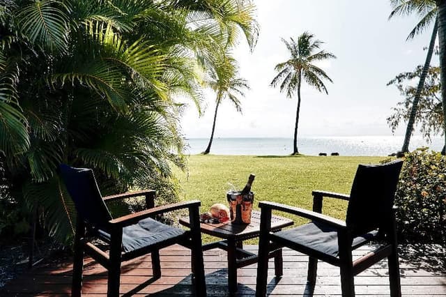 DOUBLE BEACH FRONT
