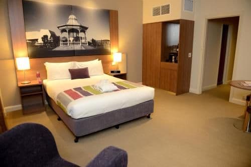 Privilege Queen Room