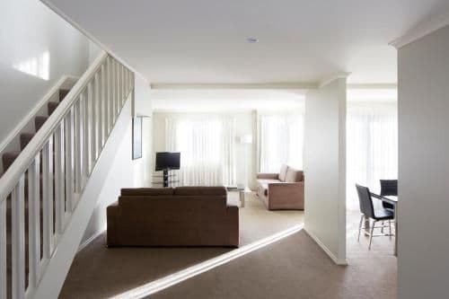 Four-Bedroom Deluxe Apartment