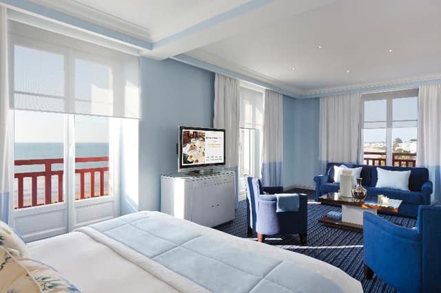 JUNIOR SUITE DELUXE SEA VIEW