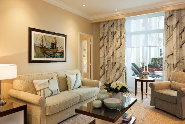 JUNIOR SUITE DELUXE SEA VIEW