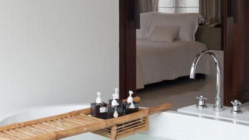 SALA Pool Villa