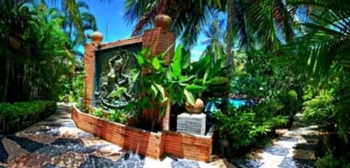 Superior Bungalow with Garden View