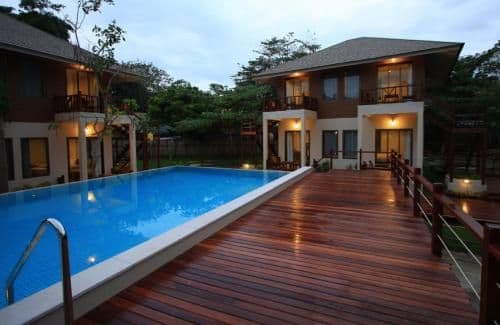 Pool Side Room