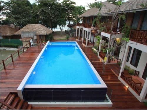 Pool Side Room