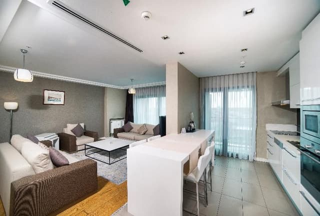 APARTMENT THREE BEDROOMS