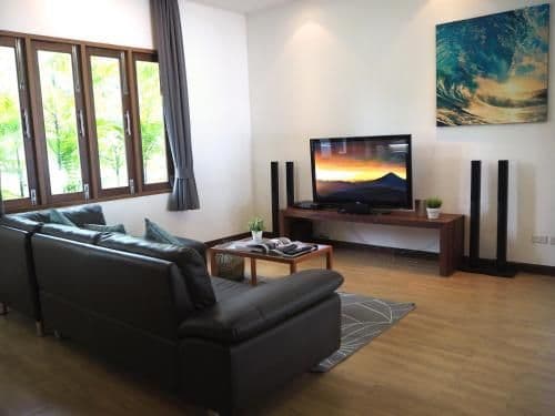 Beachfront 2 Bedroom Villa with Free Shuttle to Lamai Center